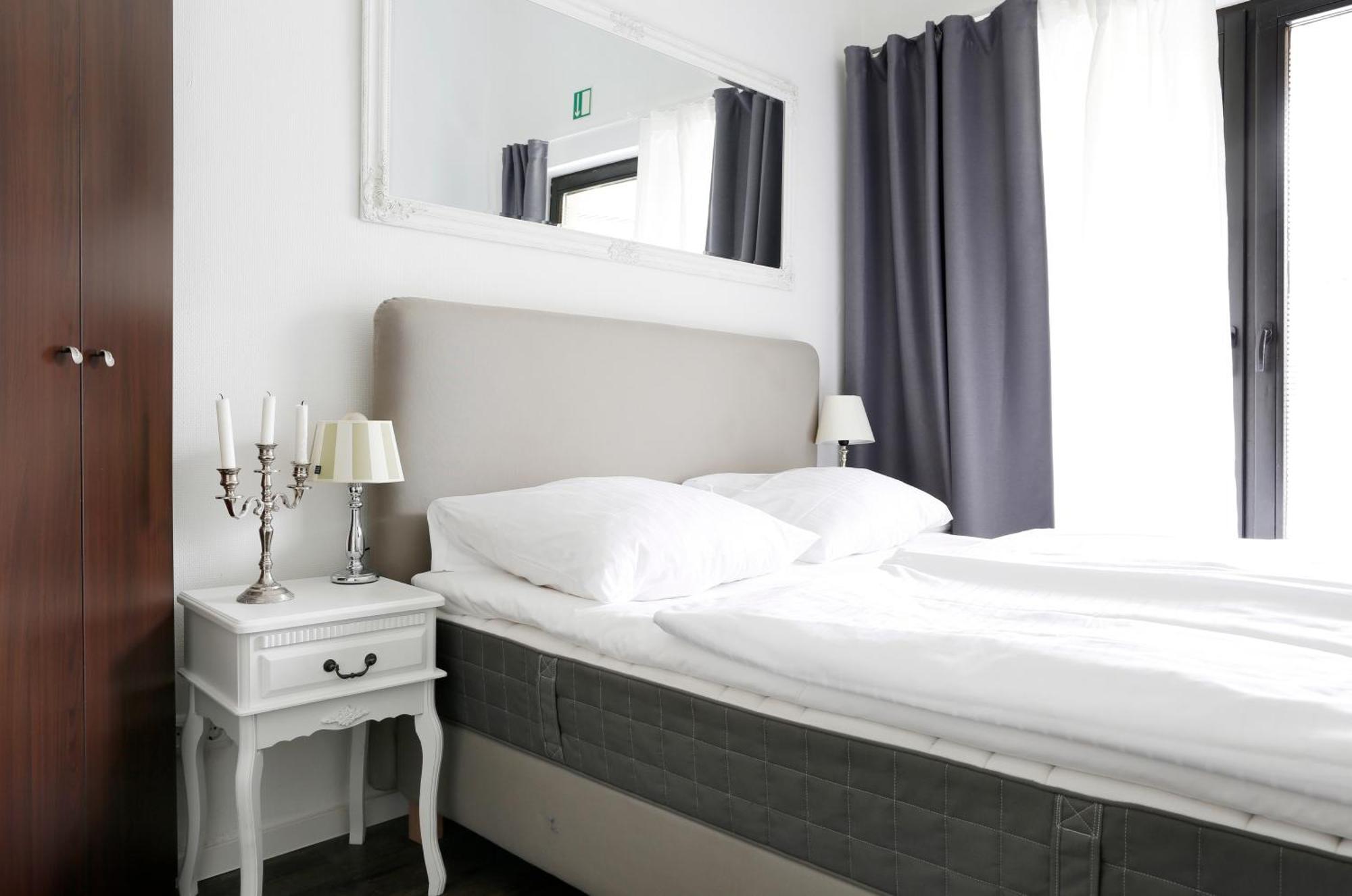 Apartment NIEBUHR Kurfürstendamm - Cozy Family&Business Flair welcomes you - Rockchair Apartments Berlin Exterior foto